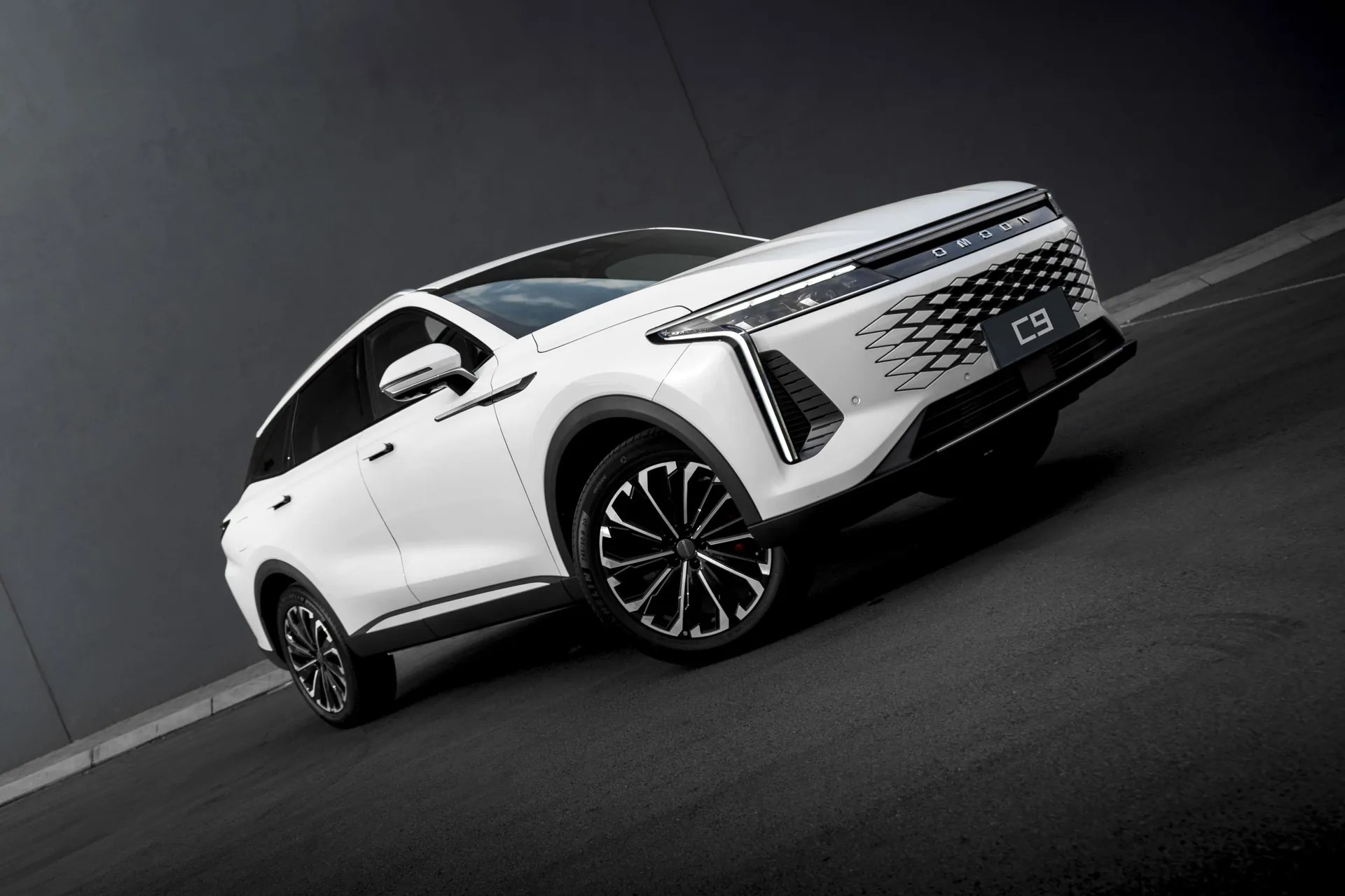 OMODA C9 branco